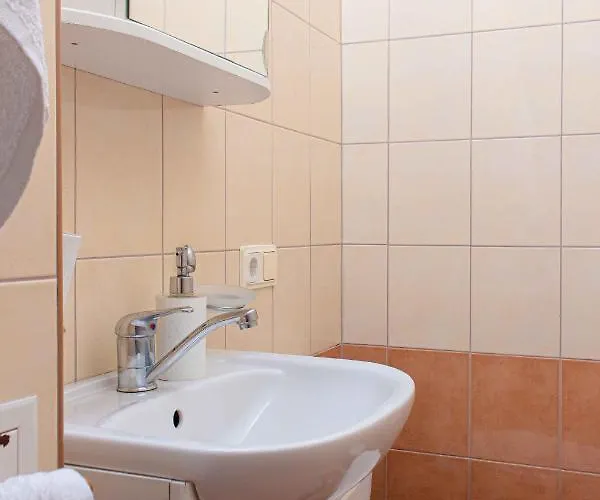 Nuoma Pas Rasa בית הארחה 3*